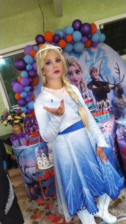 elsa-frozen-1-e-frozen-2-big-0